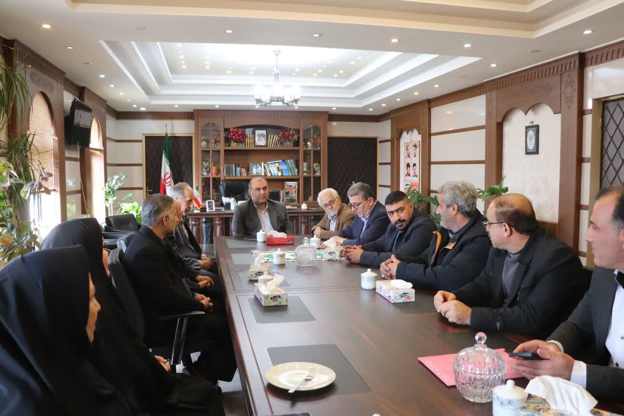 دیدار رئیس و اعضای مجمع خیرین مدرسه‌ساز شهرستان لنگرود با فرماندار جدید لنگرود